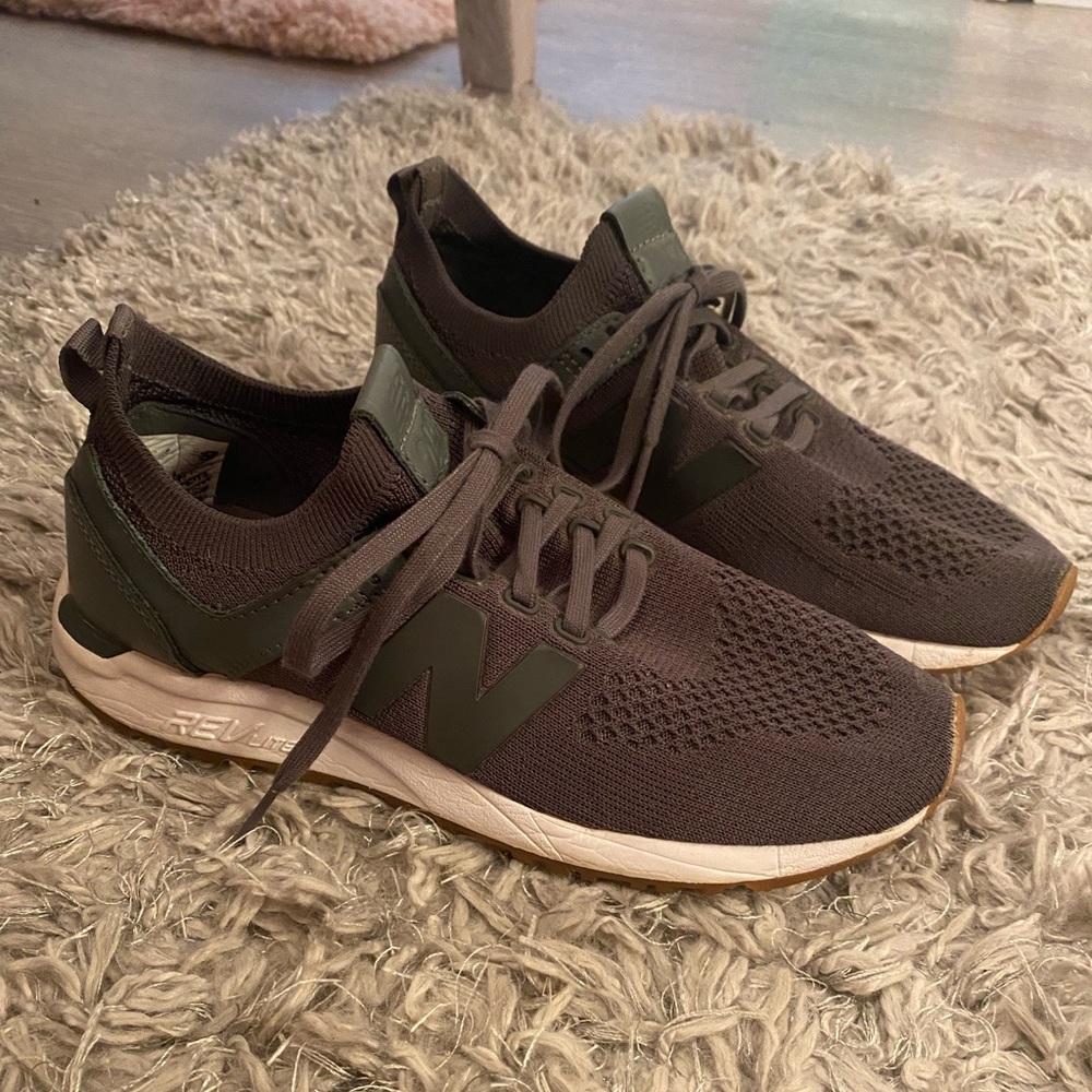 New balance shoes size 7